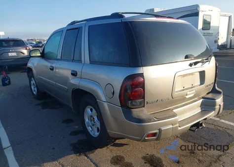 2002 Chevrolet Trailblazer Ls z USA, uszkodzony, nr VIN 1GNDS13S622388459